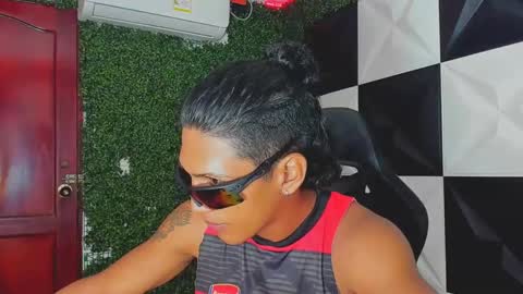 bull_cam online show from 09-29-25, 06:35