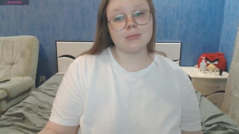 Snapshot of bull_cock_ chatting on 03-10-25, 01:54 Eva 22 and Anton 24 PVT IS OPENED 60min online show from 03-10-25, 01:54