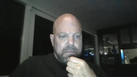 Snapshot of bulldog302w chatting on 07-05-26, 01:23 bulldog302w online show from 07-05-26, 01:23
