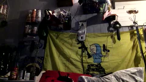 bunniandcryme online show from 11-22-25, 05:17