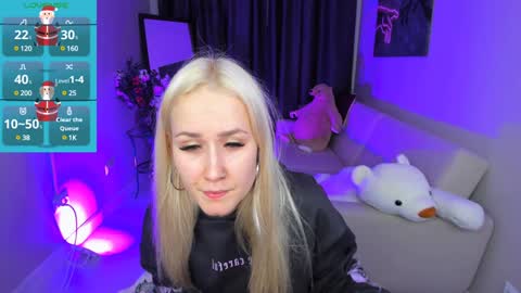 Snapshot of bunny__of_love chatting on 01-19-25, 01:44 Sasha online show from 01-19-25, 01:44