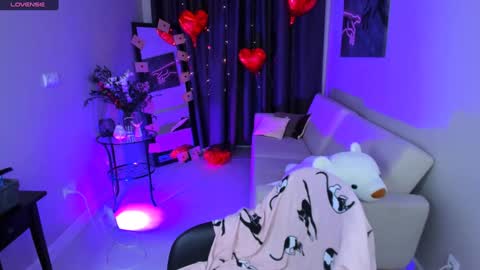Snapshot of bunny__of_love chatting on 02-04-25, 01:48 Sasha online show from 02-04-25, 01:48