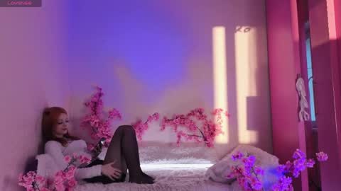 Kira online show from 04-06-26, 02:29