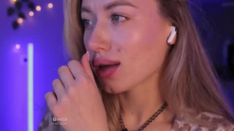 Snapshot of bunny_tsukino chatting on 02-26-26, 03:27 B U N N Y online show from 02-26-26, 03:27