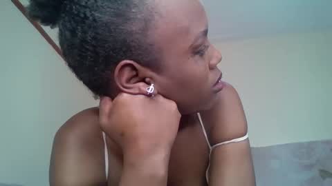 Snapshot of bunnydiva_ chatting on 10-04-25, 09:18 bunnydiva_ online show from 10-04-25, 09:18