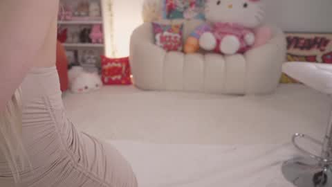 Stella online show from 01-04-25, 10:34