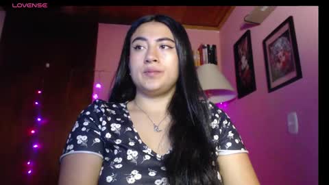 bunnyEmilyR0s33 online show from 12-10-24, 07:58