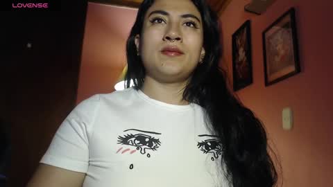 bunnyEmilyR0s33 online show from 12-19-24, 10:45