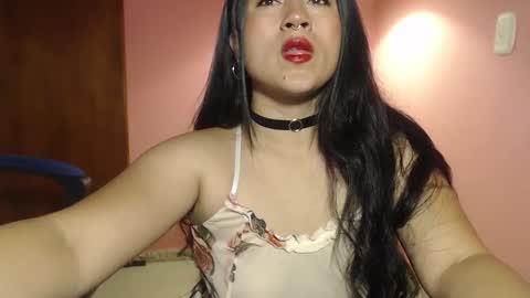 bunnyEmilyR0s33 online show from 01-11-25, 08:00