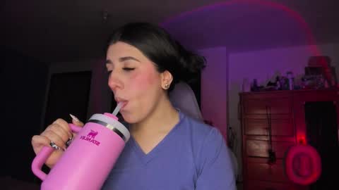 Snapshot of bunnyy09 chatting on 10-10-25, 03:05 Jess online show from 10-10-25, 03:05