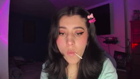 Jess online show from 02-05-26, 03:44