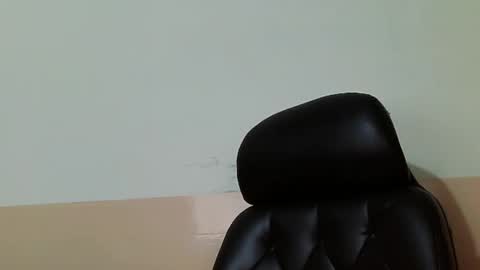 Hairy Arabian online show from 01-28-25, 05:22