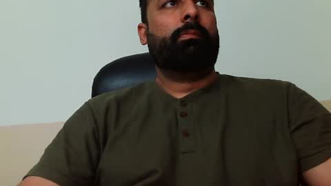 Hairy Arabian online show from 02-05-25, 06:02