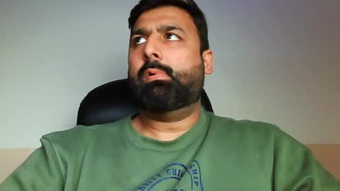 Hairy Arabian online show from 02-11-25, 10:37