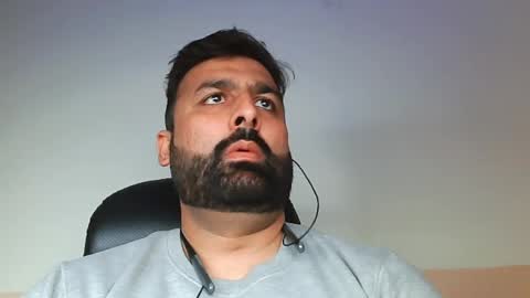 Hairy Arabian online show from 02-26-25, 03:42