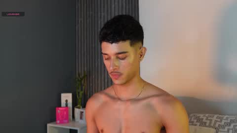 Buster independent model online show from 09-11-25, 07:08