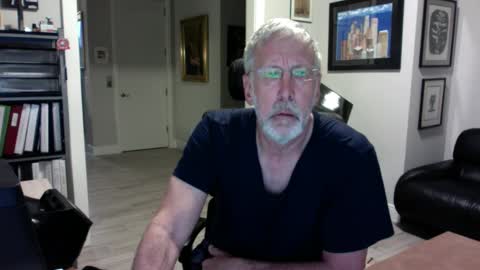 Snapshot of bustinout99 chatting on 01-11-25, 12:40 afternoon wood online show from 01-11-25, 12:40