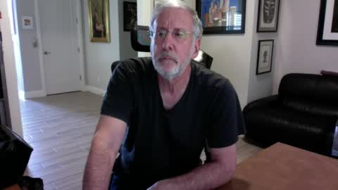 Snapshot of bustinout99 chatting on 02-05-25, 03:20 afternoon wood online show from 02-05-25, 03:20