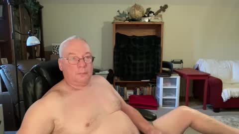 bustyballs100 online show from 11-17-25, 02:23