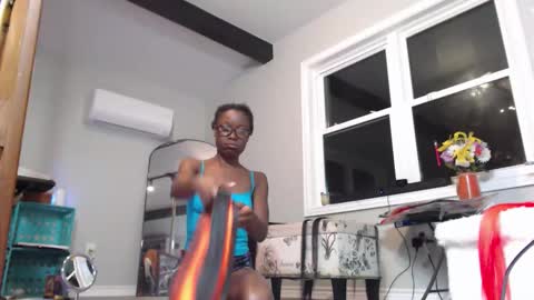 Snapshot of butt3rcup chatting on 10-31-25, 01:50 Goddess online show from 10-31-25, 01:50