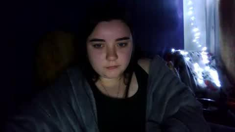 butterfly18988 online show from 12-18-25, 05:52