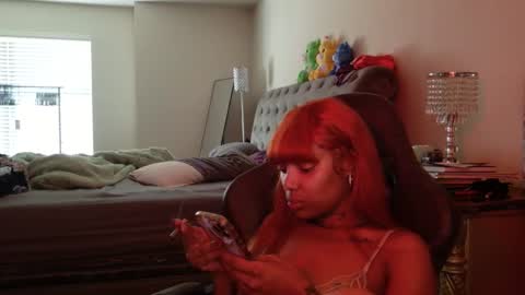 Snapshot of butterflybootyy chatting on 10-15-25, 02:50 butterfly booty online show from 10-15-25, 02:50