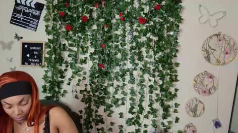 butterfly booty online show from 11-25-25, 03:06