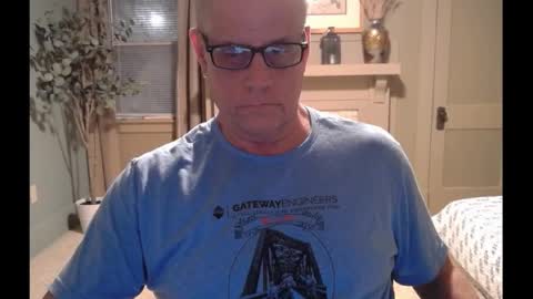 Snapshot of buttnakedfun954737 chatting on 02-02-25, 01:55 Miles online show from 02-02-25, 01:55