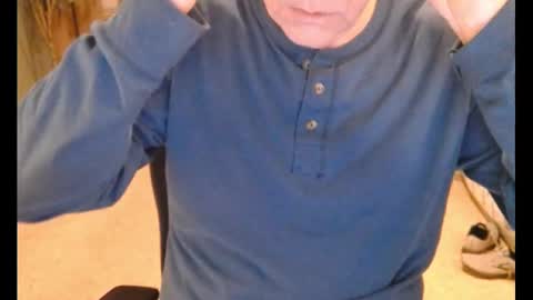 Snapshot of buttnakedfun954737 chatting on 02-17-25, 09:56 Miles online show from 02-17-25, 09:56