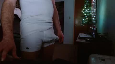 bwall1425 online show from 12-31-24, 12:43