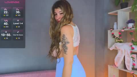 Kira online show from 01-06-25, 11:07