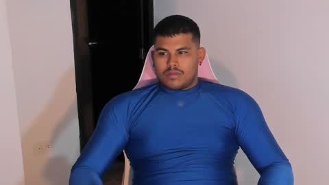 Snapshot of caballero_____ chatting on 12-20-24, 12:30 INSTAGRAM CABALLERO 1998 online show from 12-20-24, 12:30