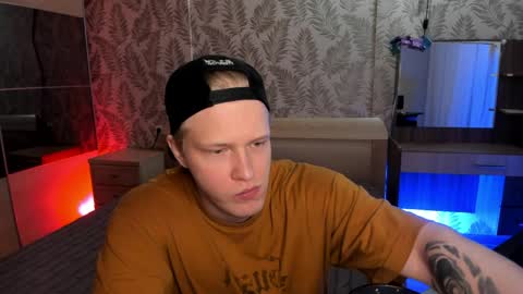 James online show from 04-09-26, 03:17