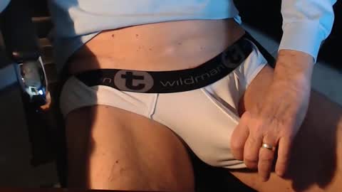 CAgay8 online show from 12-20-24, 03:31