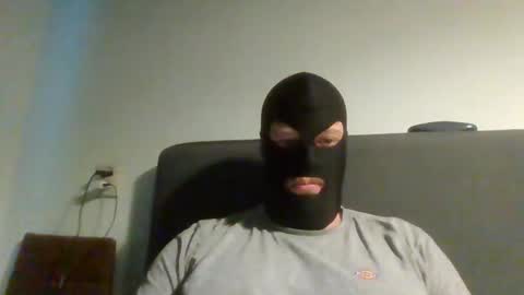 Snapshot of cagegag31 chatting on 09-15-25, 04:18 cagegag31 online show from 09-15-25, 04:18