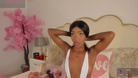 Cahitlin  online show from 11-08-25, 05:51