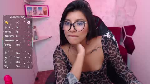 Snapshot of cailee_mansour chatting on 09-16-25, 02:12 Cailee  online show from 09-16-25, 02:12