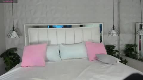 CailynBrown online show from 01-09-25, 04:19