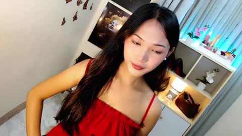 Snapshot of caitlin_x chatting on 09-10-25, 09:37 caitlin online show from 09-10-25, 09:37