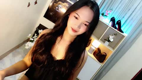 Snapshot of caitlin_x chatting on 09-14-25, 07:35 caitlin online show from 09-14-25, 07:35