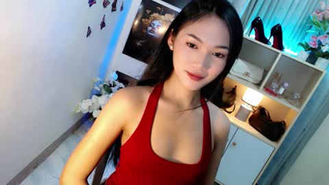 Snapshot of caitlin_x chatting on 12-21-25, 07:21 caitlin online show from 12-21-25, 07:21