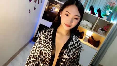 Snapshot of caitlin_x chatting on 02-23-26, 07:00 caitlin online show from 02-23-26, 07:00