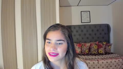 Snapshot of caitlingomez0 chatting on 11-26-25, 11:33 caitlingomez0 online show from 11-26-25, 11:33