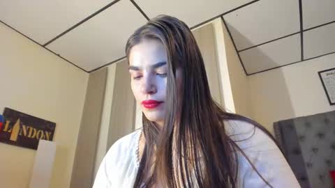 caitlingomez0 online show from 12-23-25, 11:08