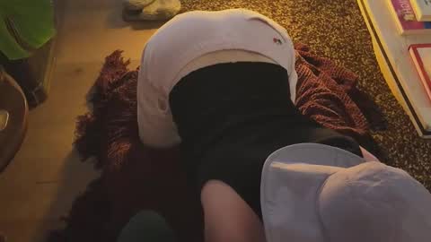 Snapshot of caked_up chatting on 12-04-25, 02:21 Caked Up online show from 12-04-25, 02:21