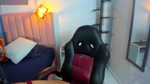 Calanthe  online show from 11-24-25, 03:17