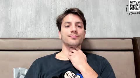 Snapshot of calciatore94 chatting on 12-21-24, 09:33 Marco online show from 12-21-24, 09:33