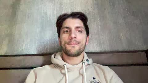 Snapshot of calciatore94 chatting on 12-27-24, 12:45 Marco online show from 12-27-24, 12:45