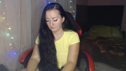 Snapshot of call_me_shaya chatting on 10-22-25, 03:45 Shaya online show from 10-22-25, 03:45