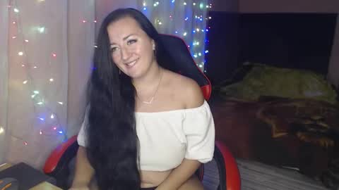 Snapshot of call_me_shaya chatting on 10-27-25, 05:17 Shaya online show from 10-27-25, 05:17